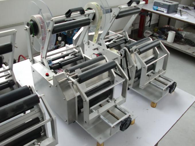 خود چپکنے والا اسٹیکر راؤنڈ بوتل خودکار لیبلنگ مشین 220V
