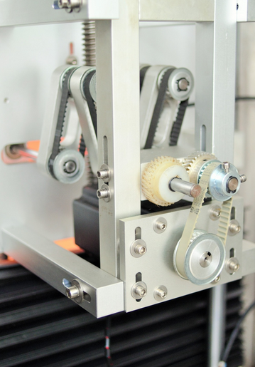 ٹوپی اور باڈی سگ ماہی آستین کے لیبلنگ مشین کو دو سروں کے ساتھ سکڑ دیتے ہیں