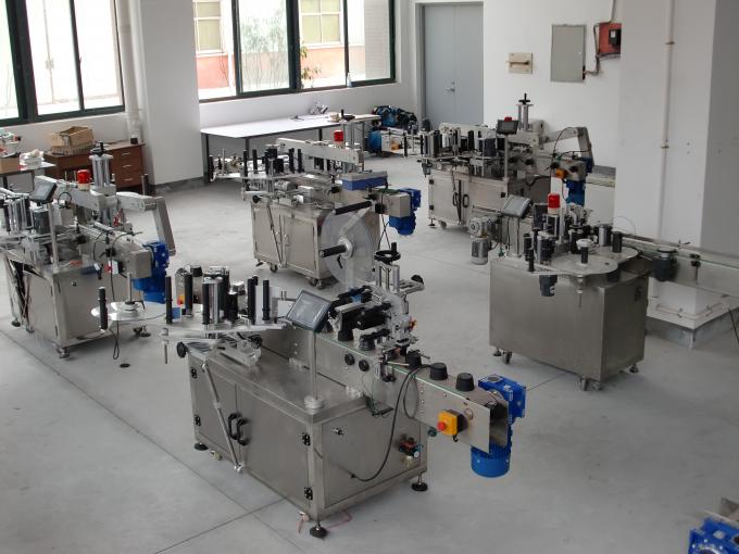 اسکوائر بوتل ڈبل سائیڈ افقی لیبلنگ مشین باقاعدہ یا فاسد کنٹینر