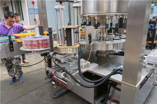 سی ای روٹری اسٹیکر لیبلنگ مشین سنگل مکمل خودکار بوتل پنکھ گئی