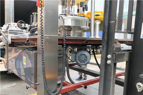 گول بوتل روٹری اسٹیکر لیبلنگ مشین کے سامان کی موٹائی ≥ 30 ملی میٹر