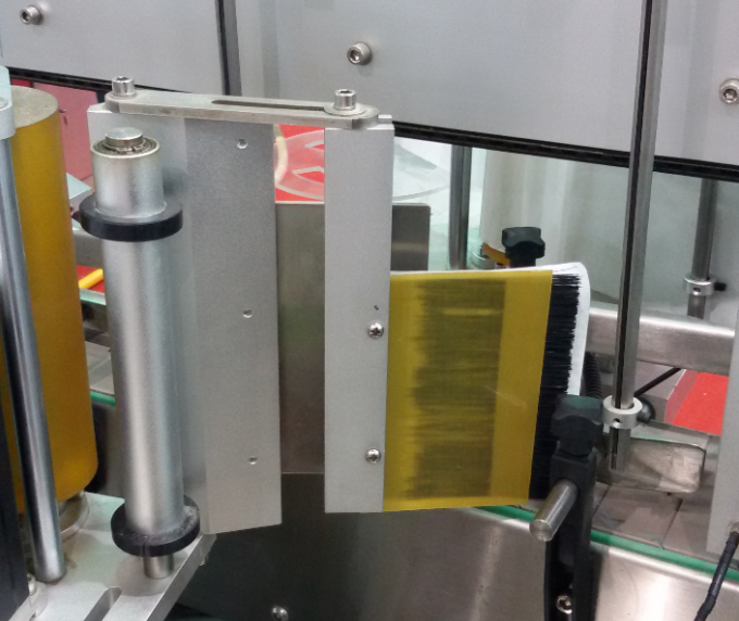 سی ای سرٹیفکیٹ کے ساتھ اپ پریس میکانزم ٹاپ بوتلیں خود بخود بوتل لیبلر مشین