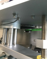 سی ای سرٹیفکیٹ کے ساتھ اپ پریس میکانزم ٹاپ بوتلیں خود بخود بوتل لیبلر مشین