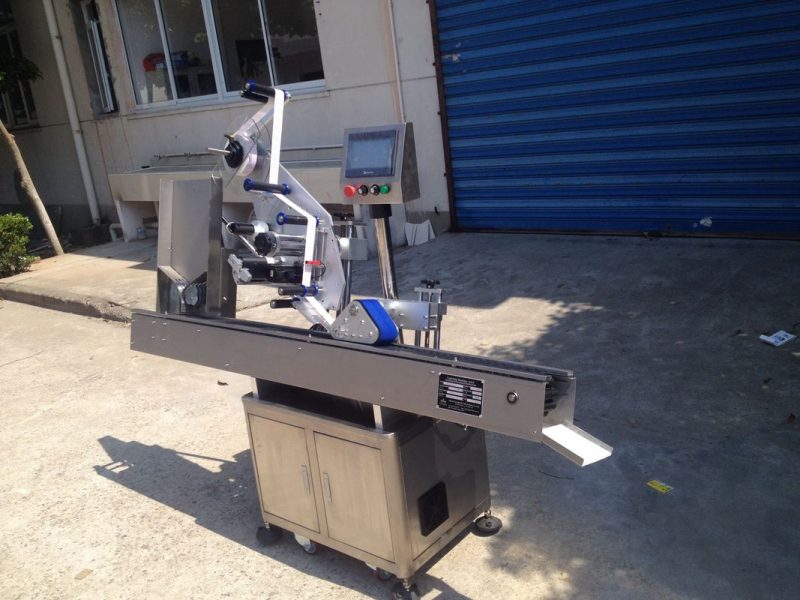 چین ہونٹ اسٹک کاسمیٹکس سپلائر کے لئے 12-25 ملی میٹر قطر کی گول بوتل خود چپکنے والا اسٹیکر خودکار لیبلنگ مشین