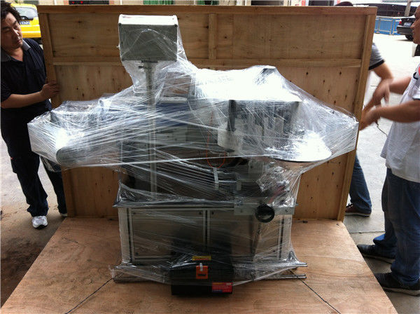 مشروبات کی صنعت کے ل F پھل / سبزیوں کا رس گول بوتل اسٹیکر لیبلنگ مشین