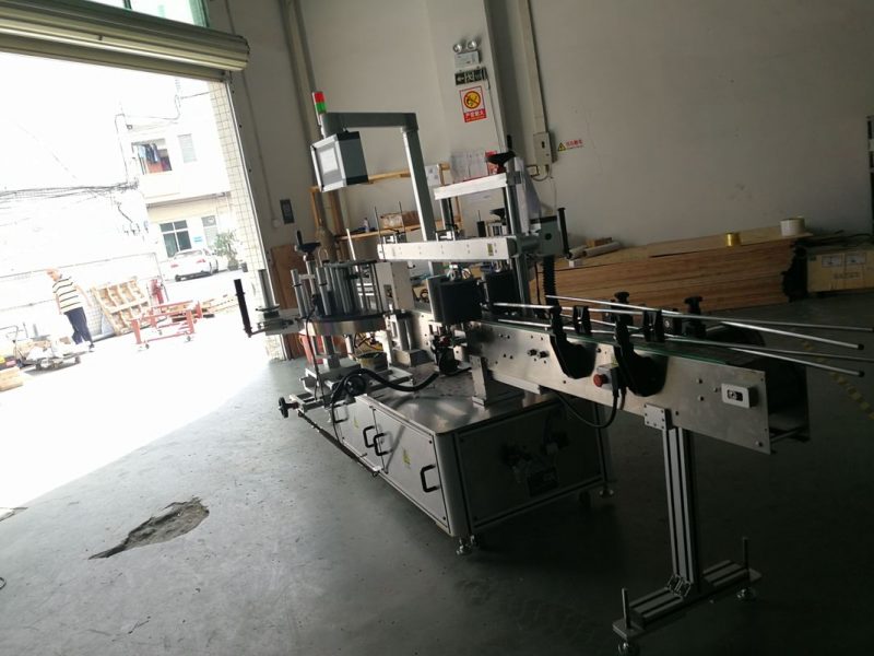 چین ڈبل چہرے گول بوتل اسٹیکر لیبلنگ مشین ، لیبل چوڑائی 190 ملی میٹر سپلائر