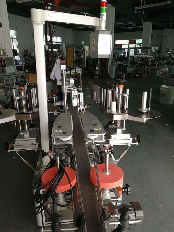 شیمپو اوول اور فلیٹ بوتلوں کے ل Auto خودکار ڈبل سائڈ اسٹیکر لیبلنگ مشین